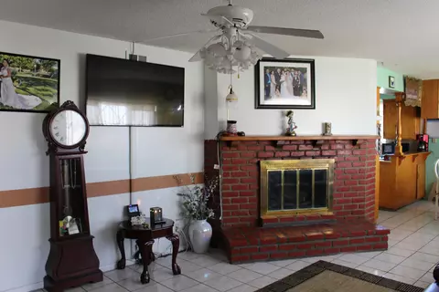 314 Lightcap St, Lancaster, CA 93535 photo 8