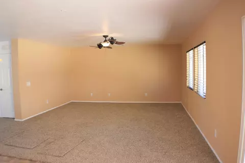 3048 Emerald Ln E, Lancaster, CA 93535 photo 11