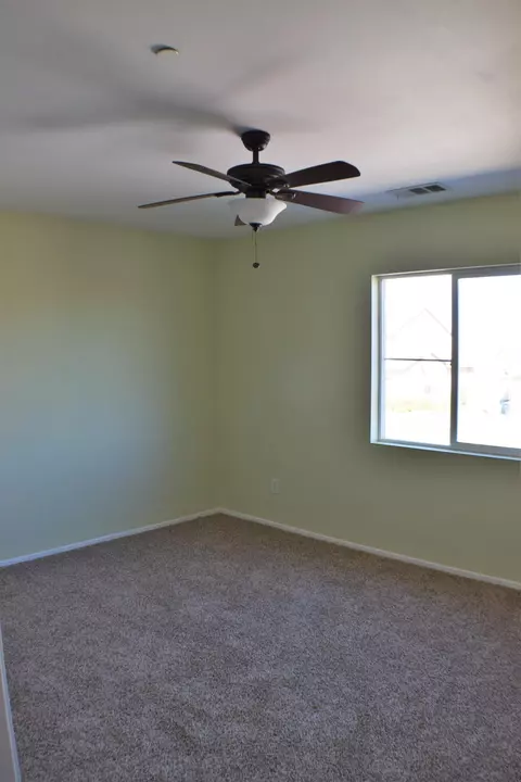 3048 Emerald Ln E, Lancaster, CA 93535 photo 14