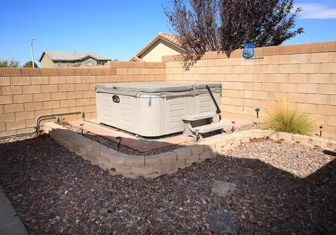 1805 Jenner St E, Lancaster, CA 93535 photo 16
