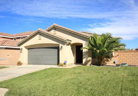 1805 Jenner St E, Lancaster, CA 93535 photo 2