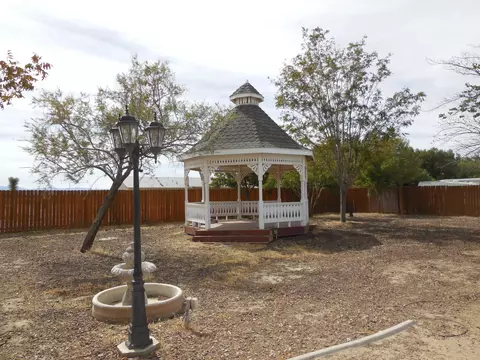 44841 45th St E, Lancaster, CA 93535 photo 4