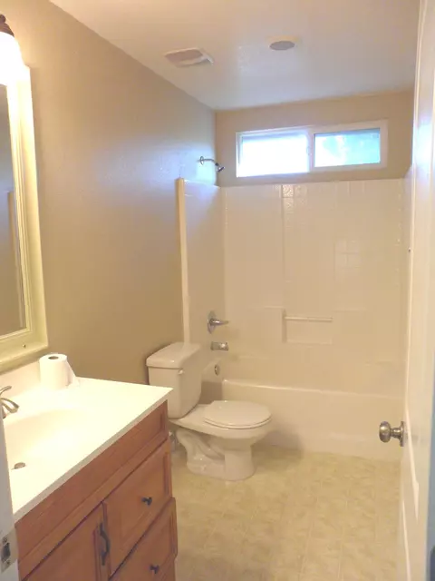 36759 30th St E, Palmdale, CA 93550 photo 20