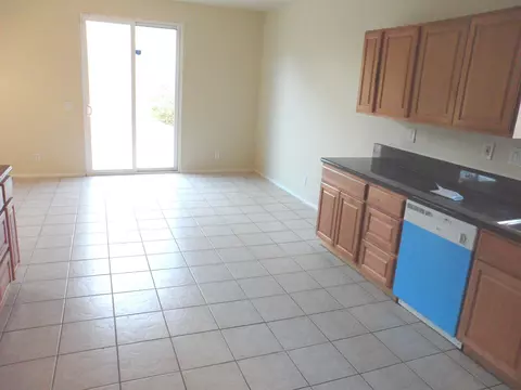 36759 30th St E, Palmdale, CA 93550 photo 12