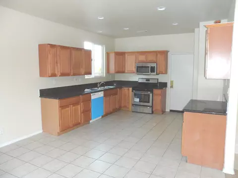 36759 30th St E, Palmdale, CA 93550 photo 11