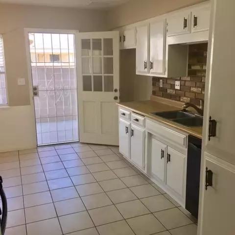 44627 Stanridge Ave, Lancaster, CA 93535 photo 5
