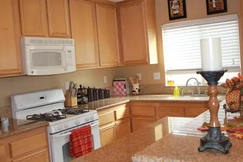 45449 36th St E, Lancaster, CA 93535 photo 6