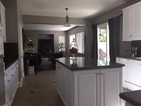 6104 Ryans Pl, Lancaster, CA 93536 photo 12