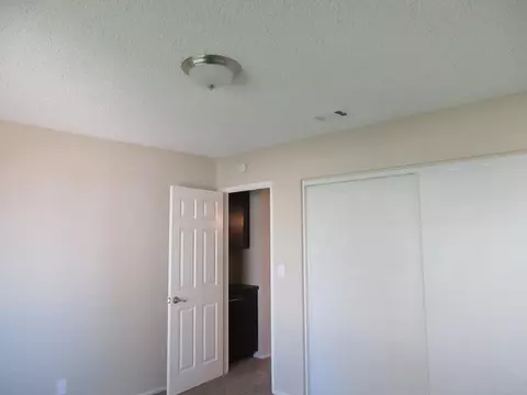 2540 Avenue J2 E, Lancaster, CA 93535 photo 8