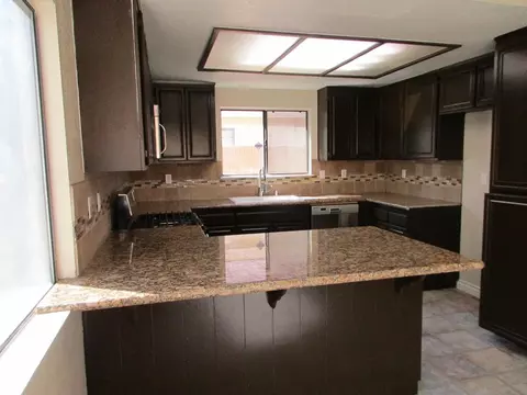 2540 Avenue J2 E, Lancaster, CA 93535 photo 3