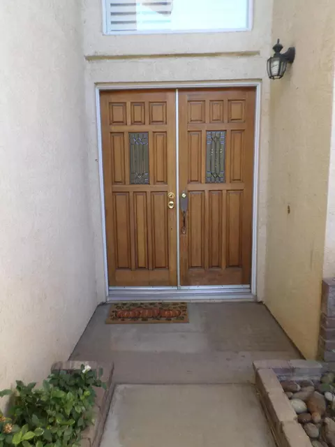 43511 11th St E, Lancaster, CA 93535 photo 2