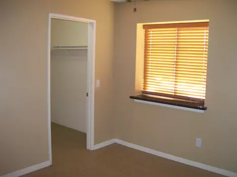 41042 158th St E, Lake Los Angeles, CA 93535 photo 9