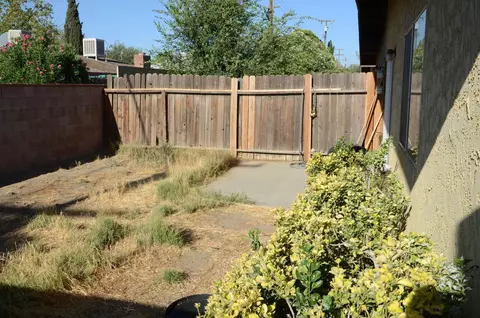 427 Lancaster Blvd E, Lancaster, CA 93535 photo 7