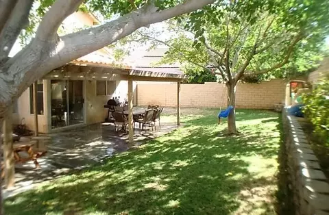 3832 Southview Ct, Palmdale, CA 93550 photo 2