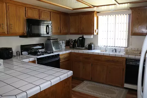 21200 Mission St, Tehachapi, CA 93561 photo 8