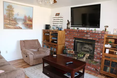 21200 Mission St, Tehachapi, CA 93561 photo 4