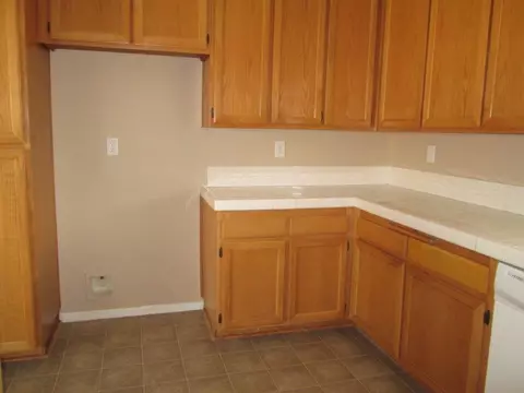 36710 30th St E, Palmdale, CA 93550 photo 13