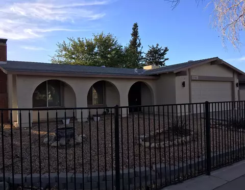 37701 27th St E, Palmdale, CA 93550 photo 1