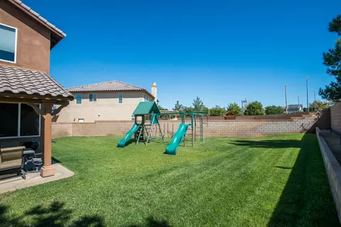 4018 Jonathon St, Lancaster, CA 93536 photo 22