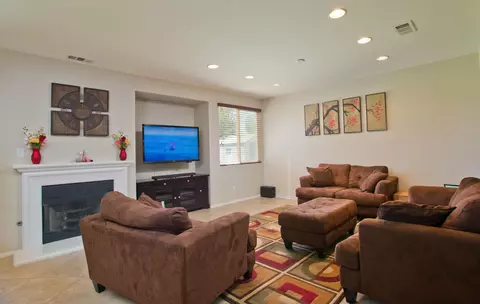 4018 Jonathon St, Lancaster, CA 93536 photo 3