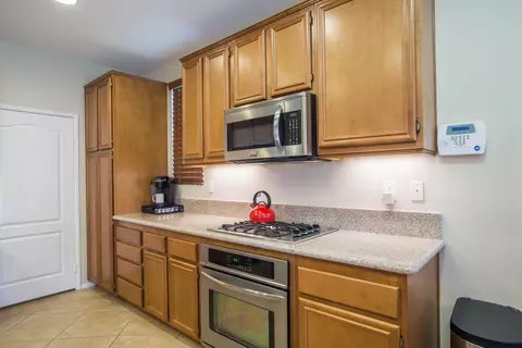 4018 Jonathon St, Lancaster, CA 93536 photo 8