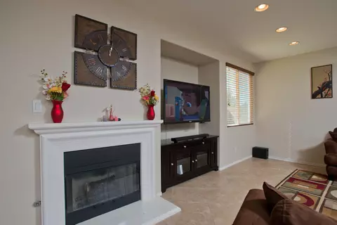 4018 Jonathon St, Lancaster, CA 93536 photo 4