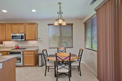 4018 Jonathon St, Lancaster, CA 93536 photo 7