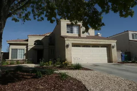 44940 11th St E, Lancaster, CA 93535 photo 3