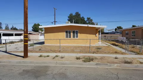 38840 8th Street East E, Palmdale, CA 93550 photo 2