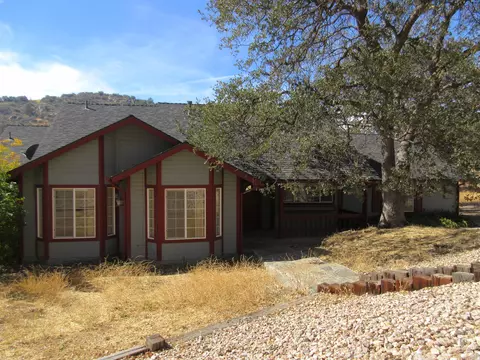 25800 Cumberland Ct, Tehachapi, CA 93561 photo 1