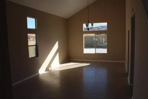 36362 Blacksmith Dr, Palmdale, CA 93550 photo 5