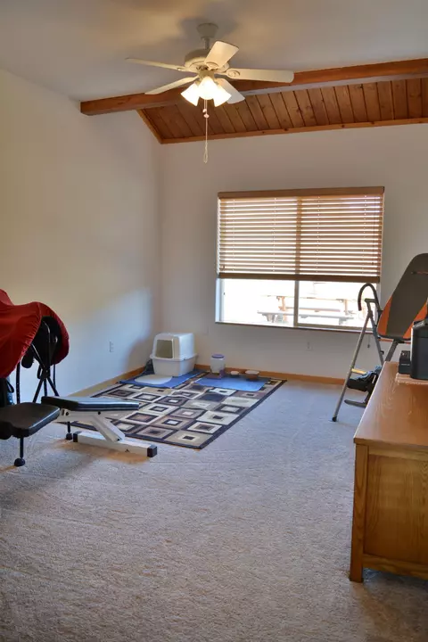 19550 Quail Dr, Tehachapi, CA 93561 photo 17