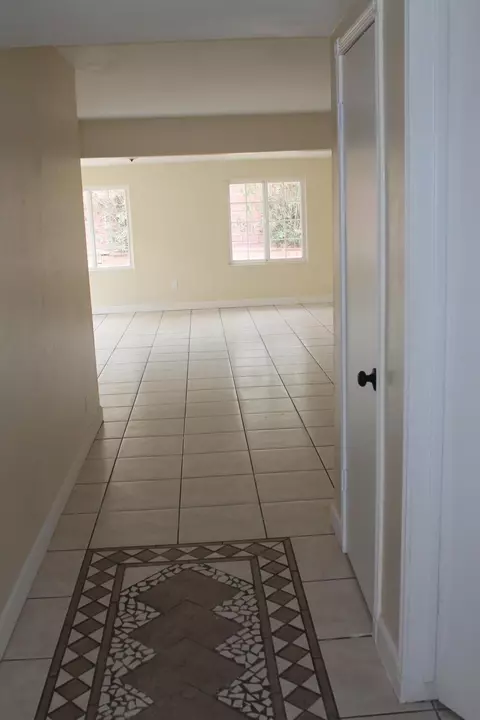 45523 6th St E, Lancaster, CA 93535 photo 4