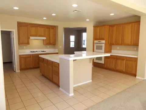6722 Princessa Dr, Palmdale, CA 93551 photo 7