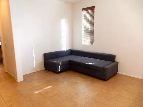 45538 2nd St E, Lancaster, CA 93535 photo 2
