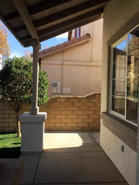 36535 Caleandra St, Palmdale, CA 93552 photo 5