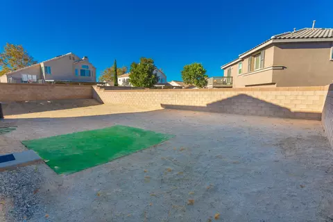 37231 45th St E, Palmdale, CA 93552 photo 16