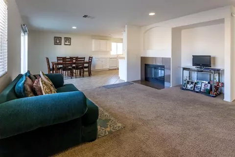 37231 45th St E, Palmdale, CA 93552 photo 6
