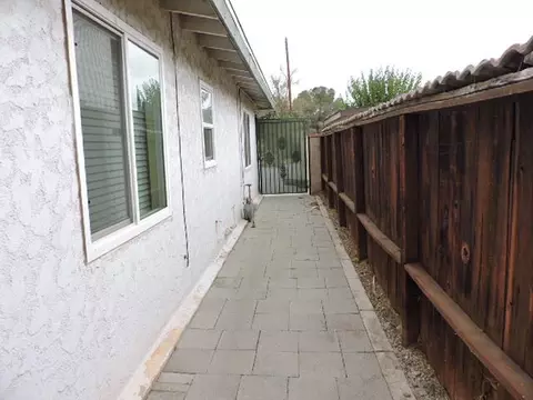 38928 Juniper Tree Rd, Palmdale, CA 93551 photo 7