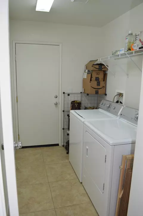 3033 Newgrove St E, Lancaster, CA 93535 photo 16