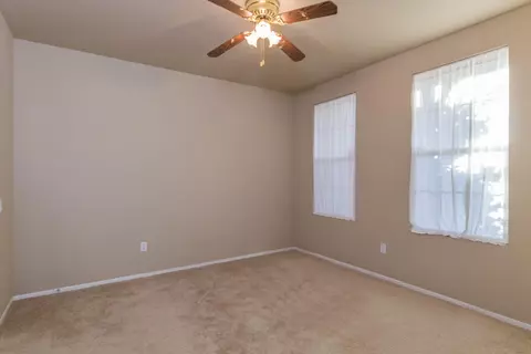 44116 Catsue Pl, Lancaster, CA 93536 photo 9