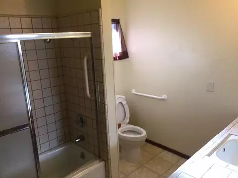 3208 Versailles Ct, Lancaster, CA 93536 photo 10