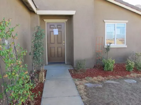 10517 Florence Ct, Adelanto, CA 92301 photo 2