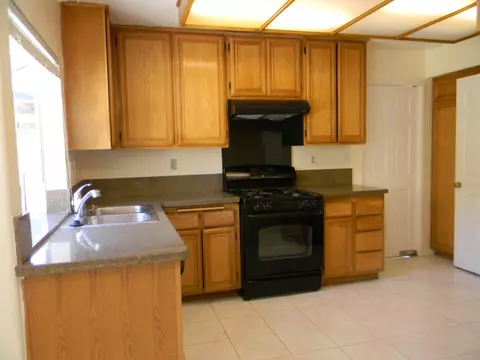 43136 Sugar St, Lancaster, CA 93536 photo 9