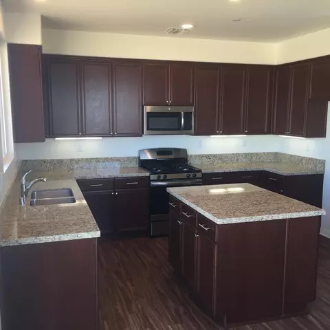 1301 Arabella Ct, Tehachapi, CA 93561 photo 3