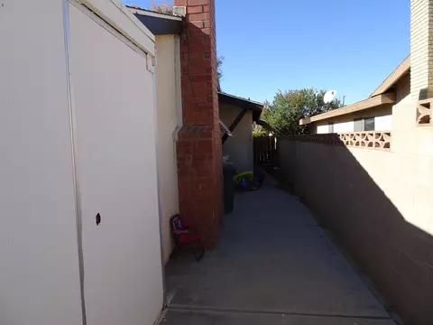 44236 Gingham Ave, Lancaster, CA 93535 photo 25