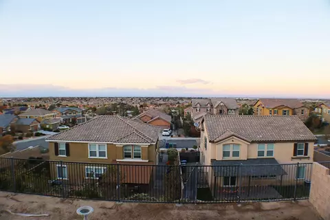 1651 Serval Way, Palmdale, CA 93551 photo 3