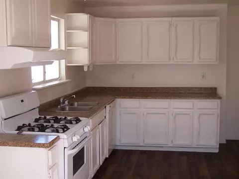 45541 Newtree Ave, Lancaster, CA 93534 photo 2