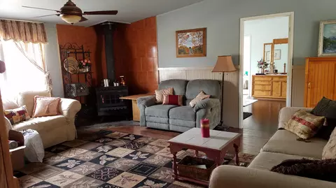 17215 Tehachapi Willow Springs Rd, Tehachapi, CA 93561 photo 2