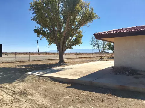 4657 G Ave E, Lancaster, CA 93535 photo 7